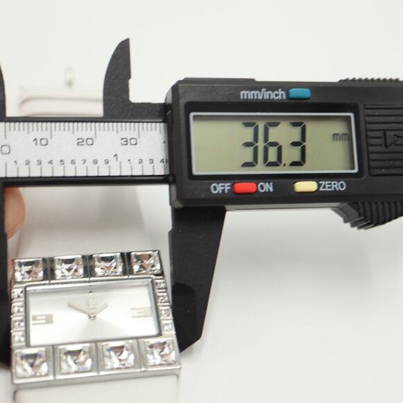 Guess Women Jumbo Crystal Watch 36mm Rectangle Dial White Leather w New Battery - Picture 2 of 15